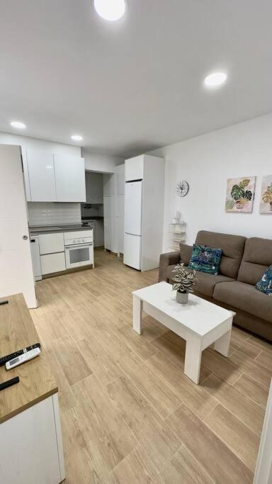Rockside Residences Suites La Linea N3 La Línea de la Concepción Extérieur photo